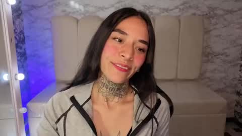 kataleya_t online show from 10-10-25, 03:27