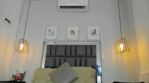 kataleya_west online show from 05-02-26, 07:41