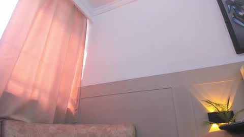 kataleya_zuluaga online show from 02-01-25, 03:18