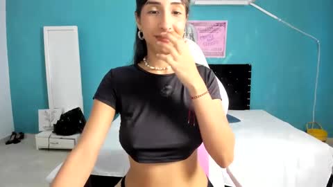 katalina_hot45 online show from 02-08-25, 06:01