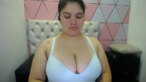 Snapshot of katalina_santana25 chatting on 04-29-26, 05:41 katalina santana25 online show from 04-29-26, 05:41