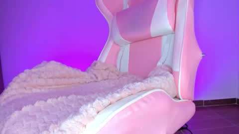 katalinaferreirax online show from 03-10-26, 12:48