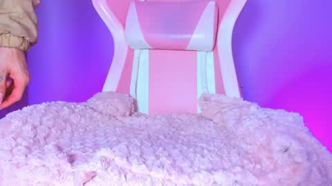 Snapshot of katalinaferreirax chatting on 05-19-26, 01:22 katalinaferreirax online show from 05-19-26, 01:22