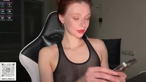 Snapshot of katana_white chatting on 03-20-26, 07:41 meeellowmarsh - Instagram online show from 03-20-26, 07:41