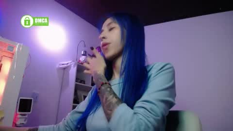 Maca online show from 05-14-26, 01:01