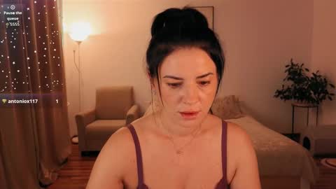 kate124680 online show from 11-11-25, 10:54