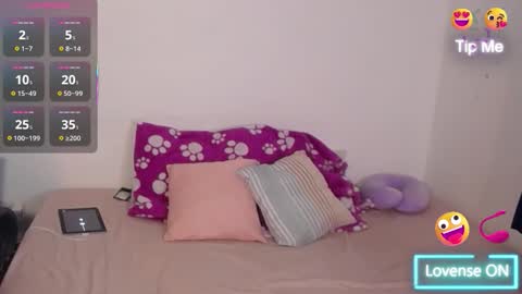 Snapshot of kate_arden chatting on 11-07-25, 04:45 Carla Palmer online show from 11-07-25, 04:45