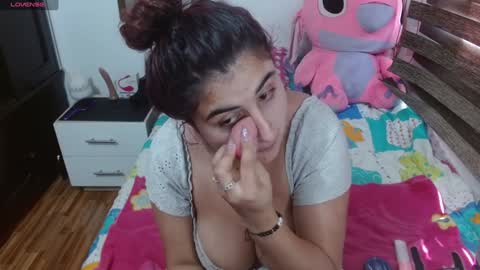 Snapshot of kate_bella chatting on 12-04-24, 02:59 katerine online show from 12-04-24, 02:59