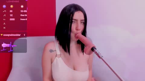 Snapshot of kate_bunny_ chatting on 12-15-24, 12:17 Kate online show from 12-15-24, 12:17