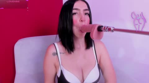 Snapshot of kate_bunny_ chatting on 02-07-25, 11:45 Kate online show from 02-07-25, 11:45