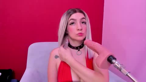 Snapshot of kate_bunny_ chatting on 10-07-25, 12:24 Kate online show from 10-07-25, 12:24