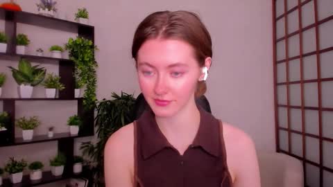 Kate online show from 10-16-25, 02:23