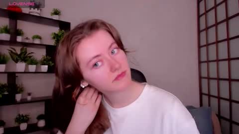 Snapshot of kate_cuddle chatting on 02-16-26, 02:40 Kate online show from 02-16-26, 02:40