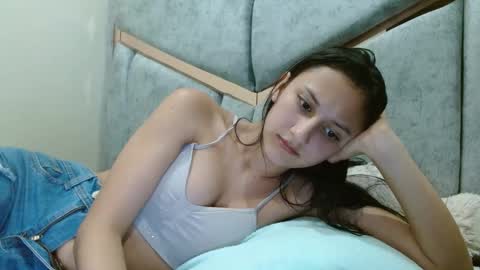 kate online show from 12-18-24, 01:05