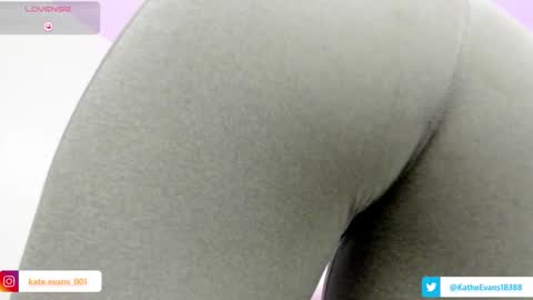 Snapshot of kate_evans1 chatting on 02-11-26, 10:20 Kate Evans online show from 02-11-26, 10:20