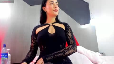 Snapshot of kate_evans1 chatting on 07-15-26, 10:53 Kate Evans online show from 07-15-26, 10:53