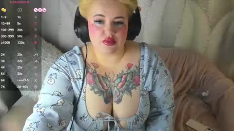 Snapshot of kate_jenny_ chatting on 06-30-26, 05:36 Katarina online show from 06-30-26, 05:36