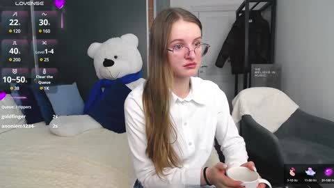 Snapshot of kate_jonson chatting on 12-07-24, 11:07 .Be kind and gentle with me and I will do my best for you. online show from 12-07-24, 11:07