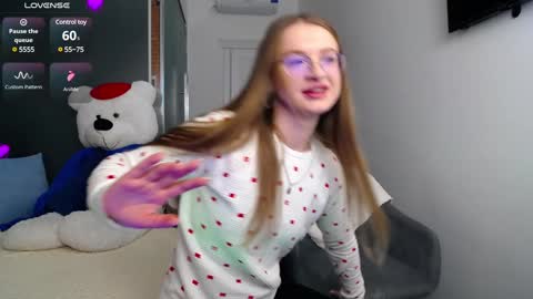 Snapshot of kate_jonson chatting on 12-08-24, 07:26 .Be kind and gentle with me and I will do my best for you. online show from 12-08-24, 07:26