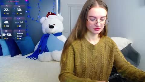 Snapshot of kate_jonson chatting on 12-19-24, 09:18 .Be kind and gentle with me and I will do my best for you. online show from 12-19-24, 09:18