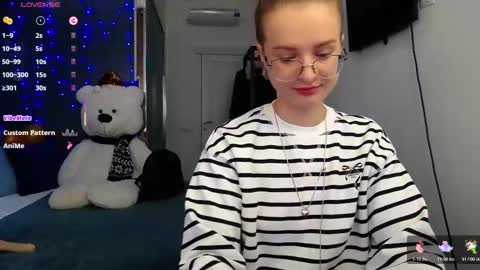 Snapshot of kate_jonson chatting on 03-12-25, 08:19 .Be kind and gentle with me and I will do my best for you. online show from 03-12-25, 08:19