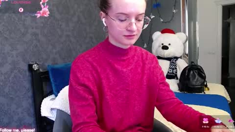 Snapshot of kate_jonson chatting on 09-11-25, 06:46 .Be kind and gentle with me and I will do my best for you. online show from 09-11-25, 06:46