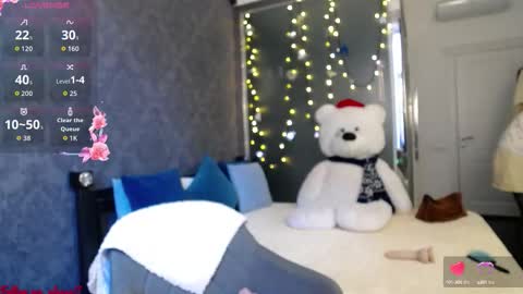 Snapshot of kate_jonson chatting on 10-09-25, 07:28 .Be kind and gentle with me and I will do my best for you. online show from 10-09-25, 07:28