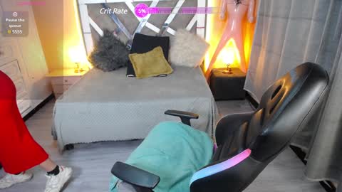 kate_lawrence_ online show from 01-30-25, 05:19