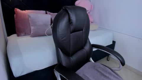 kate lua online show from 02-25-26, 12:04