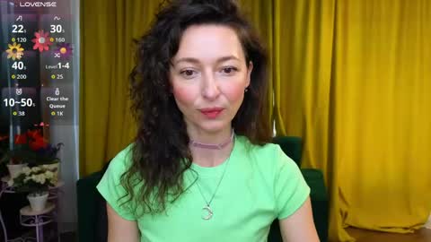 Snapshot of kate_millersi chatting on 05-13-26, 11:29 Kare online show from 05-13-26, 11:29