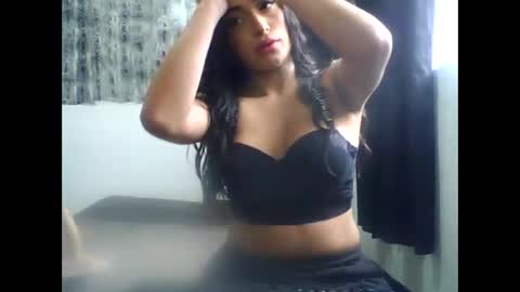 Danna online show from 05-15-26, 04:47