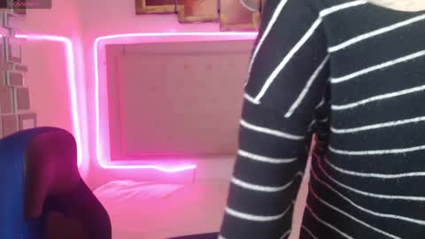 Snapshot of kate_pickman chatting on 04-02-26, 03:26 kate online show from 04-02-26, 03:26