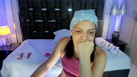 kate_roose online show from 04-05-26, 09:01