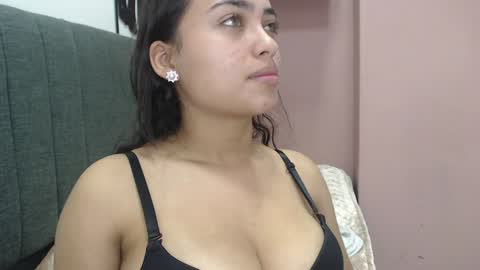 Kari online show from 12-12-24, 01:39