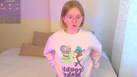 Snapshot of katebunnys chatting on 03-03-26, 04:07 katebunnys online show from 03-03-26, 04:07