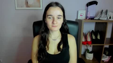 Kate  online show from 11-02-25, 07:44