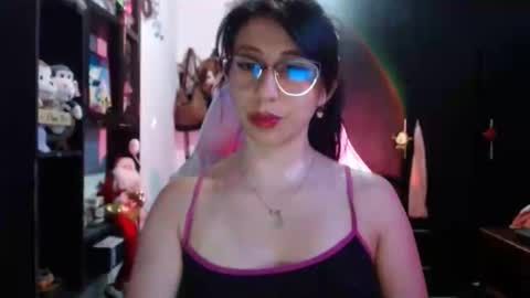 Kateeen18 online show from 05-06-26, 04:19
