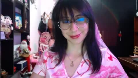 Snapshot of kateeen18 chatting on 06-18-26, 04:57 Kateeen18 online show from 06-18-26, 04:57