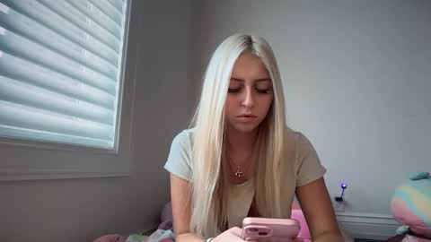 kateharperr online show from 12-22-25, 06:49