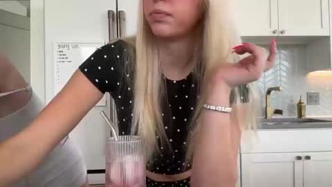 kateharperr online show from 02-28-26, 08:21