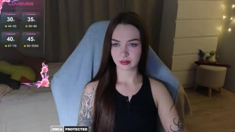 Im Kate  online show from 11-25-25, 01:00