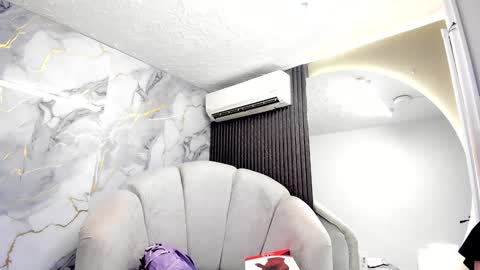 Im Katherine but call me Kate  online show from 01-22-25, 12:06