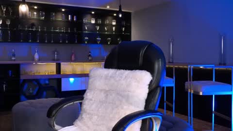 Snapshot of kateowens chatting on 01-24-25, 05:00 Kate Owens online show from 01-24-25, 05:00