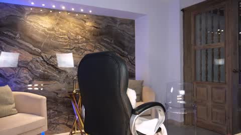 Snapshot of kateowens chatting on 02-02-25, 01:08 Kate Owens online show from 02-02-25, 01:08