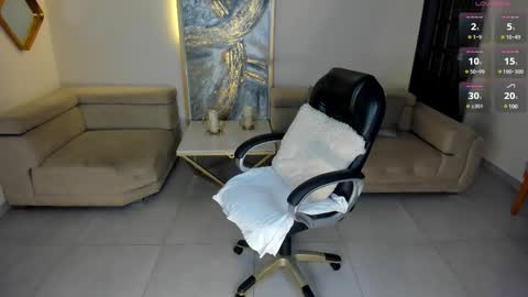 Snapshot of kateowens chatting on 02-14-25, 09:45 Kate Owens online show from 02-14-25, 09:45