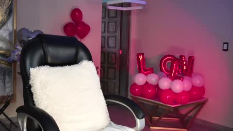 Snapshot of kateowens chatting on 02-14-25, 07:12 Kate Owens online show from 02-14-25, 07:12