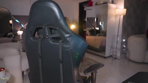 Snapshot of kateowens chatting on 09-09-25, 10:59 Kate Owens online show from 09-09-25, 10:59