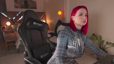 Snapshot of kateowens chatting on 10-08-25, 10:57 Kate Owens online show from 10-08-25, 10:57