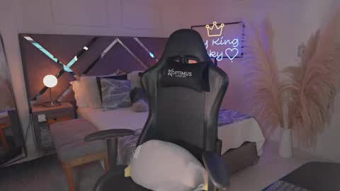 Snapshot of kateowens chatting on 11-04-25, 10:58 Kate Owens online show from 11-04-25, 10:58