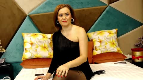 KateQueenston --  online show from 12-09-24, 08:22